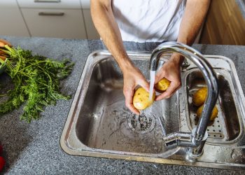 blaty kuchenne kamienne nowoczesne