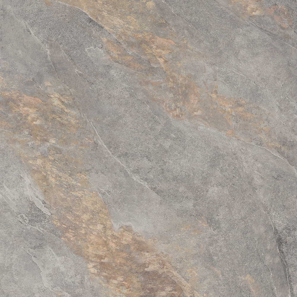 antypoślizgowa podłoga w prysznicu z bieżącą wodą i pianą mydlaną