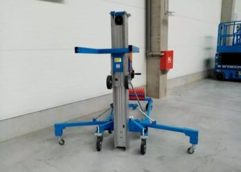 żuraw do budowy domu