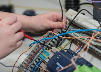 uprawnienia elektryk budowa domu