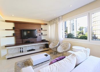 szafki podwieszane rtv