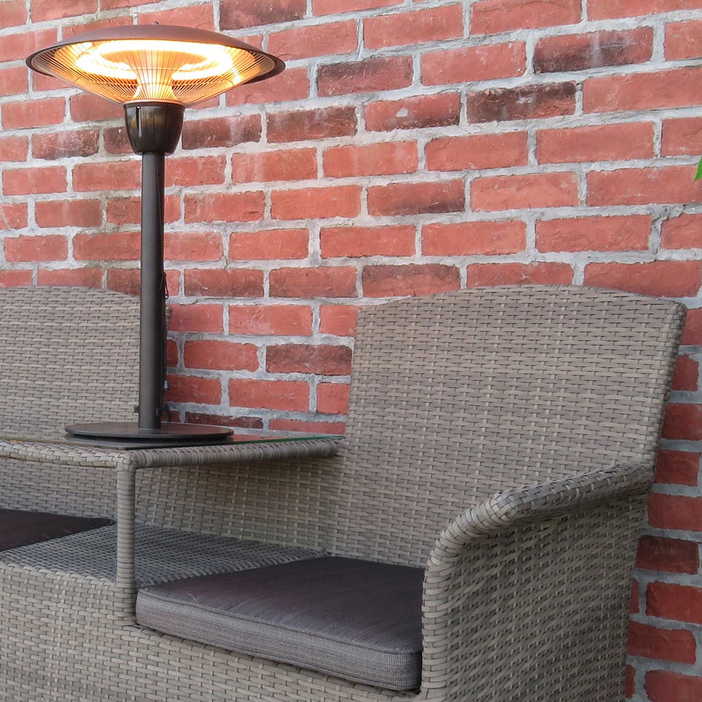 promiennik ciepła zapewnia komfort na tarasie