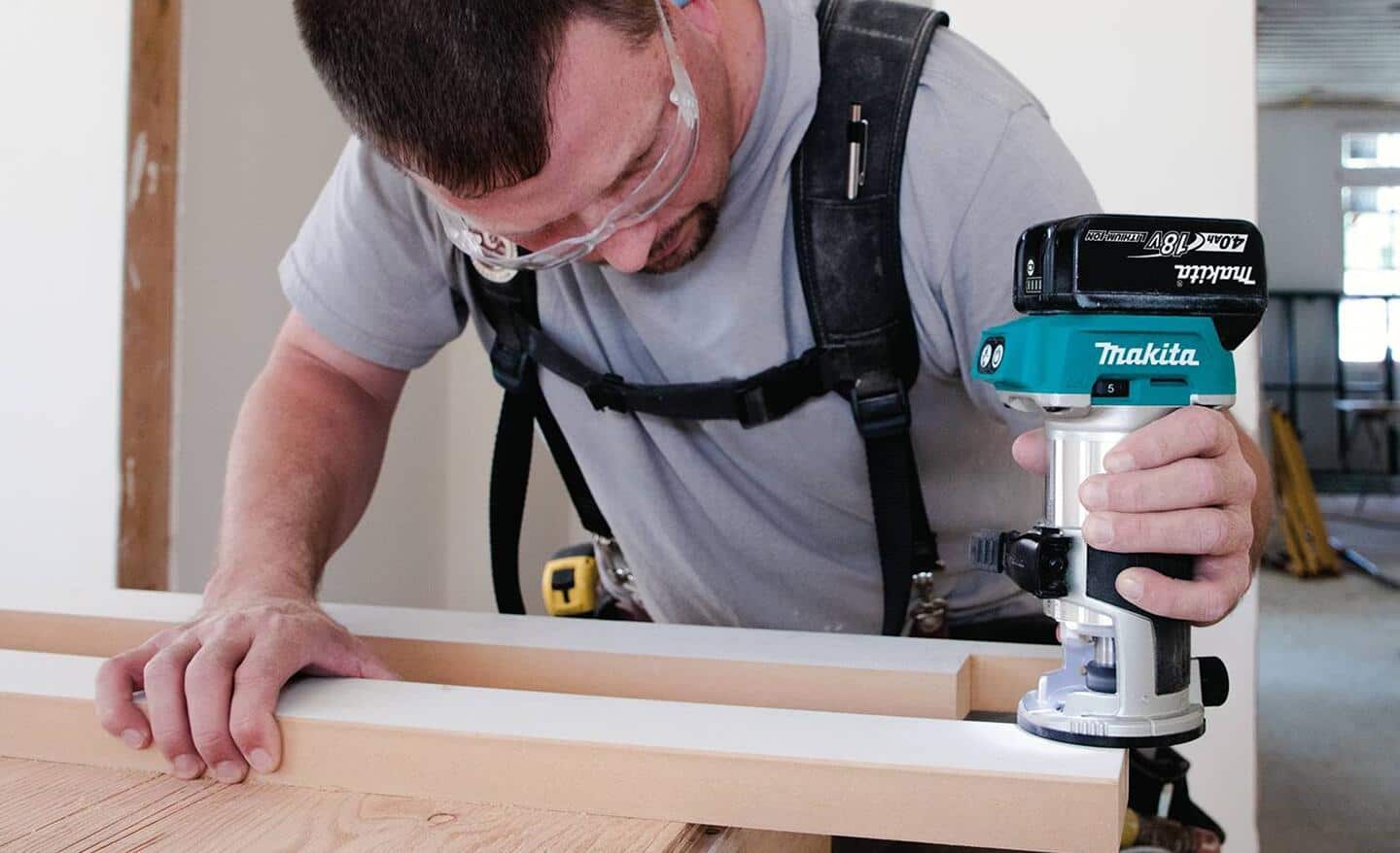 Silnik i system chłodzenia Makita Silnik frezarki górnowrzecionowej Makita z wentylatorem chłodzącym i pokrywą ochronną