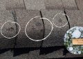 wgłębienia po gradobiciu na blasze dachowej